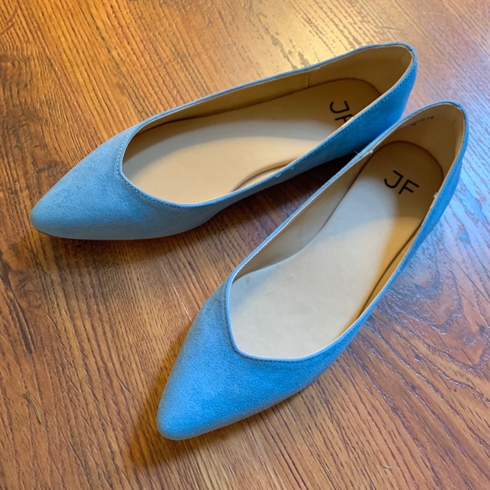 NWOT Pointed Powder Blue Flats